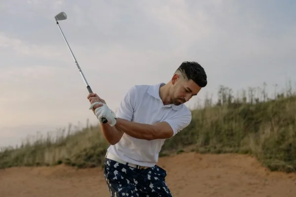 professional golfer swing